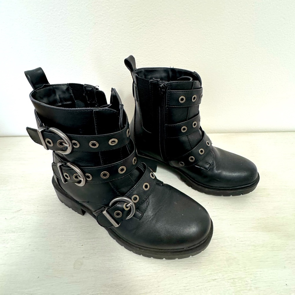 Torrid Boots like new